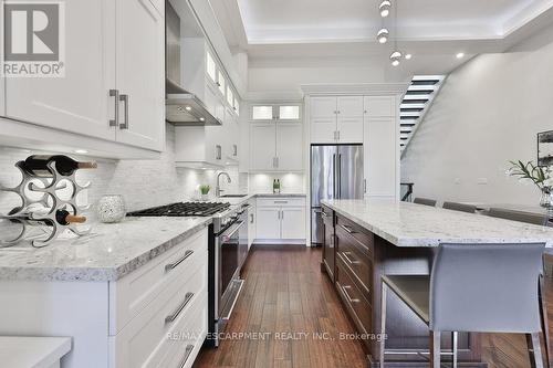 4B Twenty Seventh Street, Toronto, ON - Indoor Photo Showing Kitchen With Upgraded Kitchen