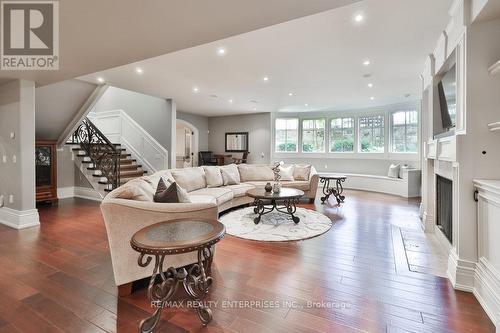 461 Country Club Crescent, Mississauga (Clarkson), ON - Indoor Photo Showing Living Room