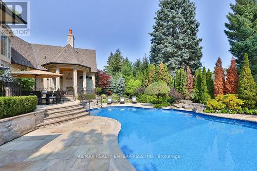 461 Country Club Crescent, Mississauga, ON - Outdoor With In Ground Pool