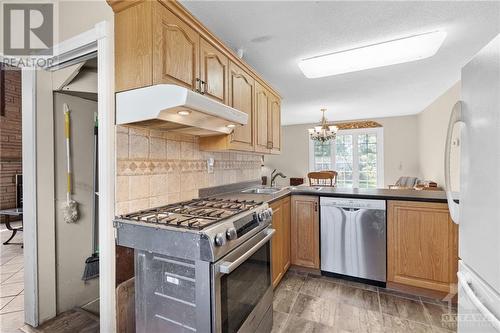 1205 Ventnor Road, Ottawa, ON - Indoor Photo Showing Kitchen