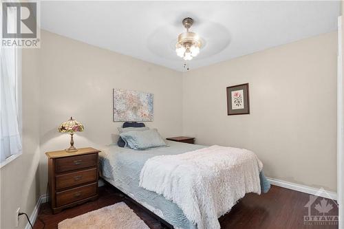 1205 Ventnor Road, Ottawa, ON - Indoor Photo Showing Bedroom