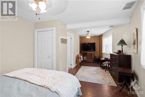 1205 Ventnor Road, Ottawa, ON - Indoor Photo Showing Bedroom