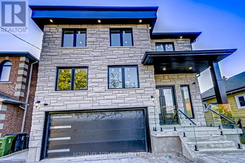 34 North Woodrow Boulevard, Toronto (Clairlea-Birchmount), ON - Outdoor With Facade