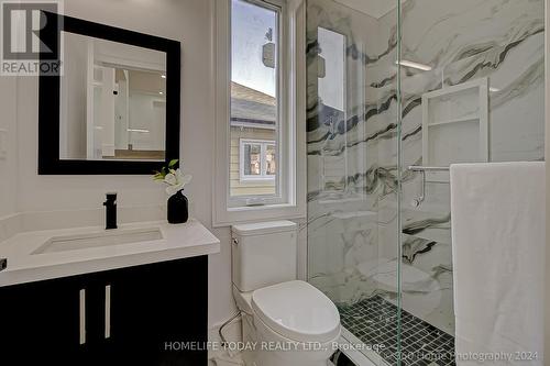 34 North Woodrow Boulevard, Toronto (Clairlea-Birchmount), ON - Indoor Photo Showing Bathroom