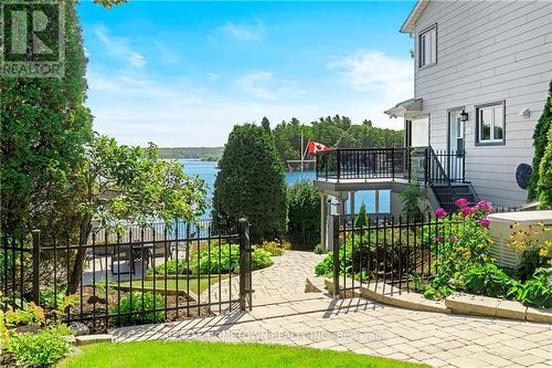 9 Bayview Road, Brockville, ON - Outdoor