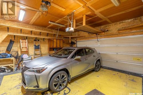 1130 Degelman Drive, Regina, SK - Indoor Photo Showing Garage