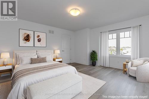 5 Severino Circle, West Lincoln, ON - Indoor Photo Showing Bedroom