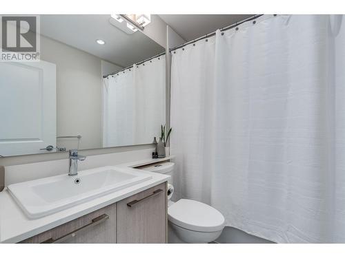 106 1360 Mitchell Street, Coquitlam, BC - Indoor Photo Showing Bathroom