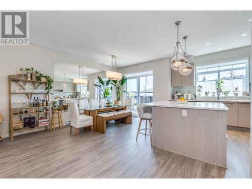 106 1360 Mitchell Street, Coquitlam, BC - Indoor Photo Showing Kitchen With Upgraded Kitchen