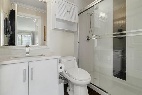 43 19097 64 Avenue, Surrey, BC - Indoor Photo Showing Bathroom