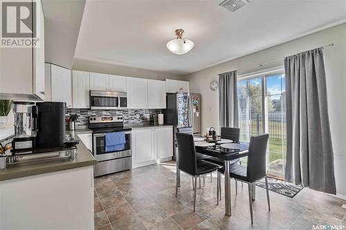 164 670 Kenderdine Road, Saskatoon, SK - Indoor Photo Showing Kitchen With Stainless Steel Kitchen