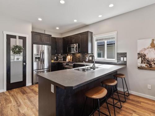 573 Stoneridge Drive, Kamloops, BC - Indoor Photo Showing Kitchen With Double Sink