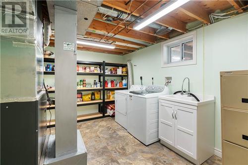 783 Comstock Crescent, Brockville, ON - Indoor Photo Showing Laundry Room