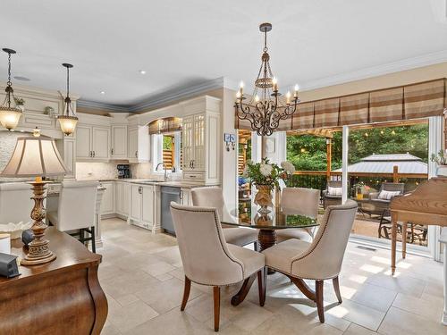 Coin-repas - 17065 Rue Du Grenat, Mirabel, QC - Indoor Photo Showing Dining Room