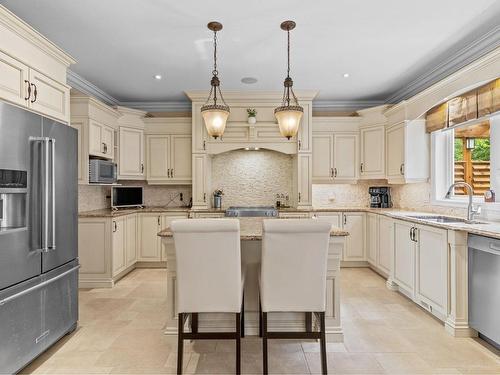 Cuisine - 17065 Rue Du Grenat, Mirabel, QC - Indoor Photo Showing Kitchen With Upgraded Kitchen