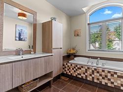 Ensuite bathroom - 