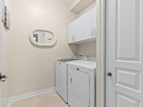 Salle de lavage - 17065 Rue Du Grenat, Mirabel, QC - Indoor Photo Showing Laundry Room