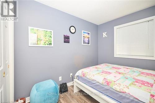 8040 Post Road, Niagara Falls, ON - Indoor Photo Showing Bedroom