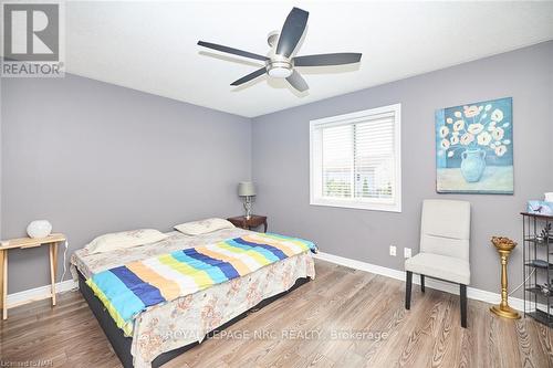 8040 Post Road, Niagara Falls, ON - Indoor Photo Showing Bedroom