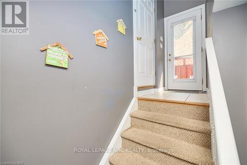 8040 Post Road, Niagara Falls, ON - Indoor Photo Showing Other Room