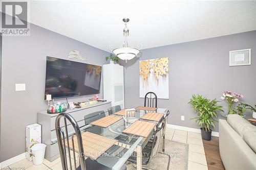 8040 Post Road, Niagara Falls, ON - Indoor Photo Showing Dining Room