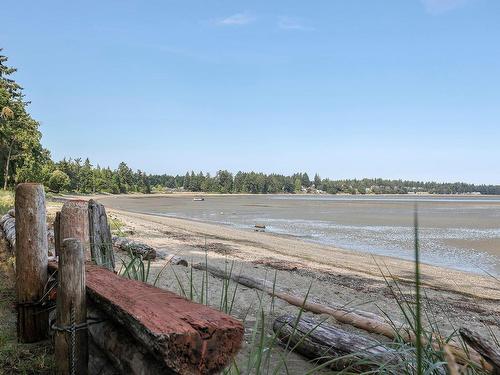 1552 Terrien Rd, Nanoose Bay, BC 