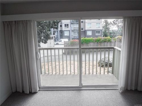 908 Carlton Terr, Esquimalt, BC - Indoor Photo Showing Other Room