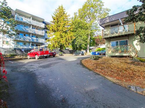 908 Carlton Terr, Esquimalt, BC - Outdoor