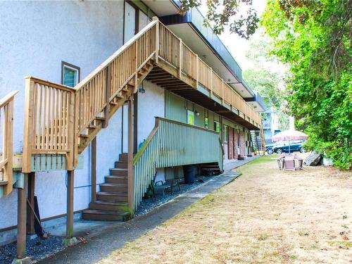 908 Carlton Terr, Esquimalt, BC - Outdoor