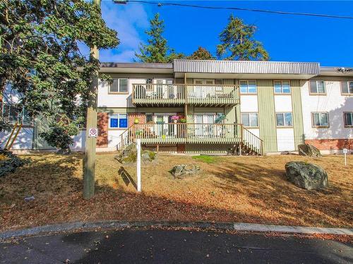 908 Carlton Terr, Esquimalt, BC - Outdoor