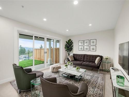 2319 Hudson Terr, Sooke, BC - Indoor Photo Showing Living Room