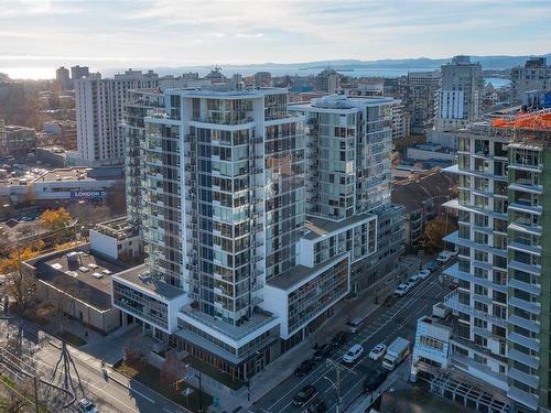 301-989 Johnson St, Victoria, BC - Outdoor With View