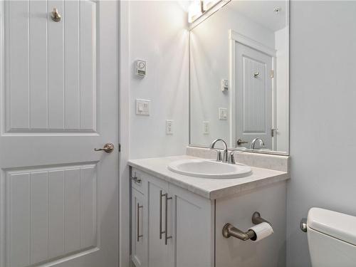 205-2881 Peatt Rd, Langford, BC - Indoor Photo Showing Bathroom