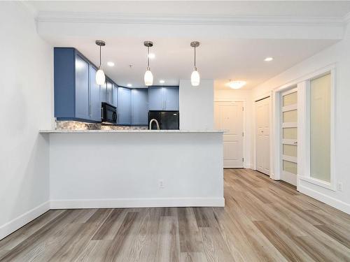 205-2881 Peatt Rd, Langford, BC - Indoor Photo Showing Kitchen