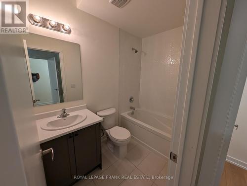 1001 - 160 Densmore Road, Cobourg, ON - Indoor Photo Showing Bathroom