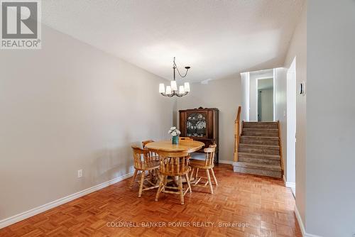 12 Sasha Crescent, London, ON - Indoor Photo Showing Dining Room