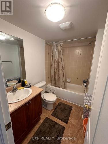 558 Candlestick Circle, Mississauga (Hurontario), ON - Indoor Photo Showing Bathroom