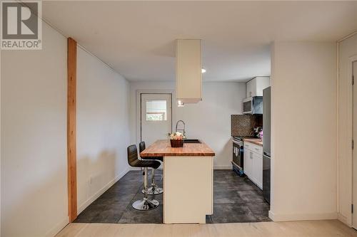 830 Lonsdale Avenue, Sudbury, ON - Indoor Photo Showing Kitchen