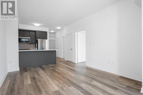 1013 - 470 Dundas Street E, Hamilton (Waterdown), ON - Indoor Photo Showing Kitchen