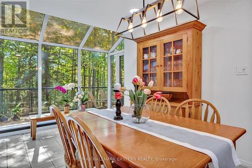 1461 Sunset Drive, Cavan Monaghan, ON - Indoor Photo Showing Dining Room