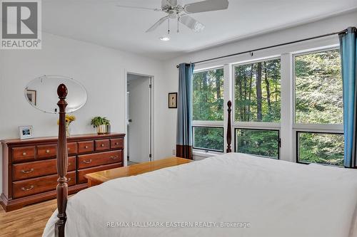 1461 Sunset Drive, Cavan Monaghan, ON - Indoor Photo Showing Bedroom