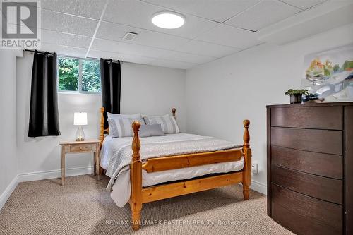 1461 Sunset Drive, Cavan Monaghan, ON - Indoor Photo Showing Bedroom