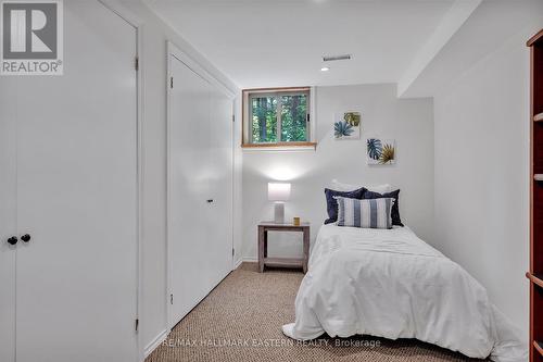 1461 Sunset Drive, Cavan Monaghan, ON - Indoor Photo Showing Bedroom