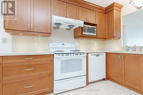 827 - 25 Austin Drive, Markham (Markville), ON - Indoor Photo Showing Kitchen