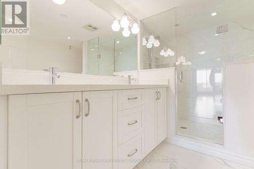 827 - 25 Austin Drive, Markham (Markville), ON - Indoor Photo Showing Bathroom