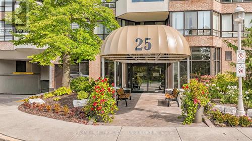 827 - 25 Austin Drive, Markham (Markville), ON - Outdoor