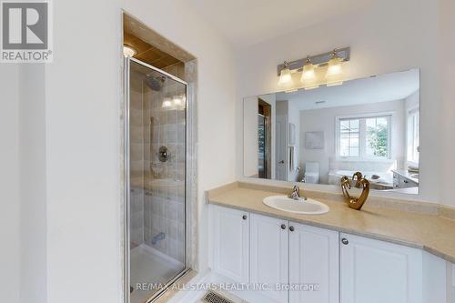 143 Napa Hill Court, Vaughan, ON - Indoor Photo Showing Bathroom