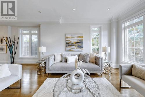 143 Napa Hill Court, Vaughan, ON - Indoor Photo Showing Living Room