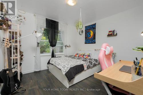 30 Hewson Crescent, Halton Hills, ON - Indoor Photo Showing Bedroom