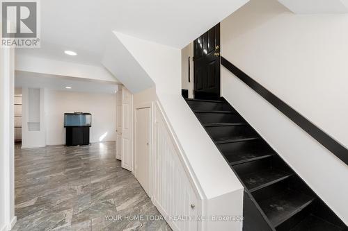 30 Hewson Crescent, Halton Hills, ON - Indoor Photo Showing Other Room